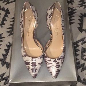Grey & white print heels